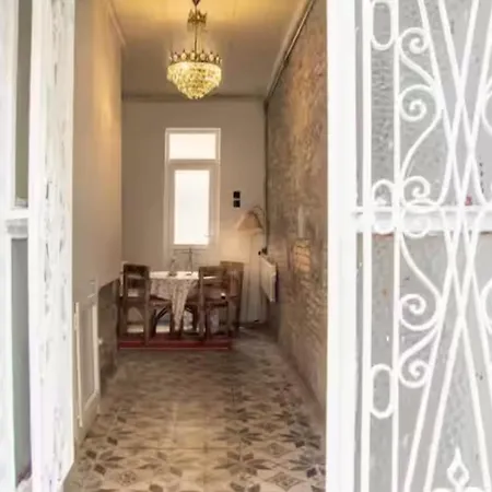 Historical Detached House In The Center Willa *