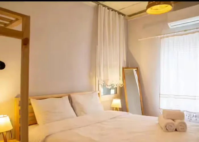 Historical Detached House In The Center Izmir