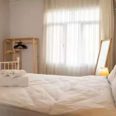 Historical Detached House In The Center *