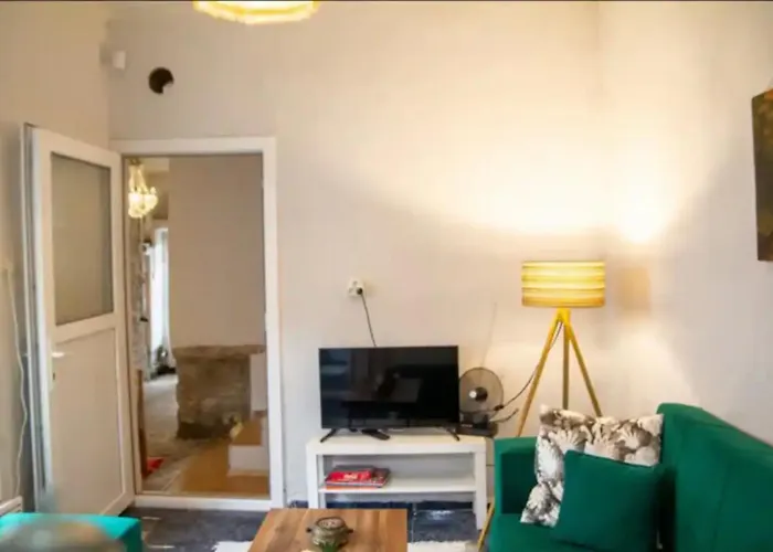 Vila Historical Detached House In The Center *