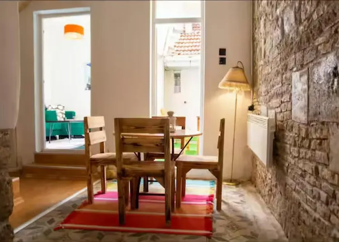 Historical Detached House In The Center Vila