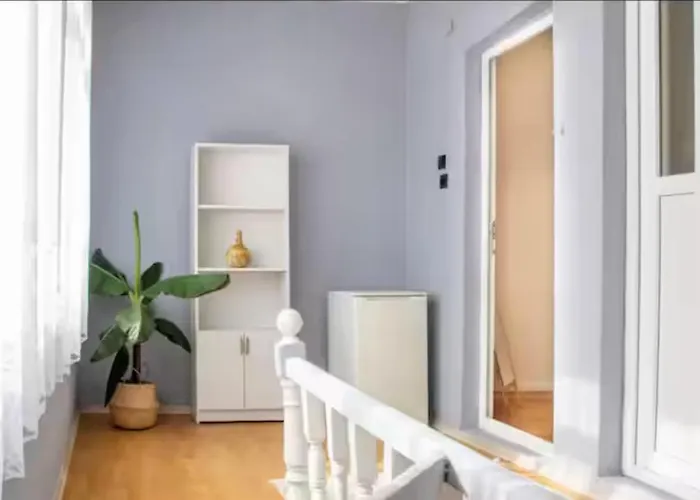 Vila Historical Detached House In The Center *